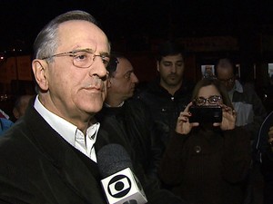 Prefeito diz que subsídio não é para pagar motoristas (Foto: Felipe Lazzarotto/EPTV) Prefeito diz que subsídio não é para pagar motoristas (Foto: Felipe Lazzarotto/EPTV)
