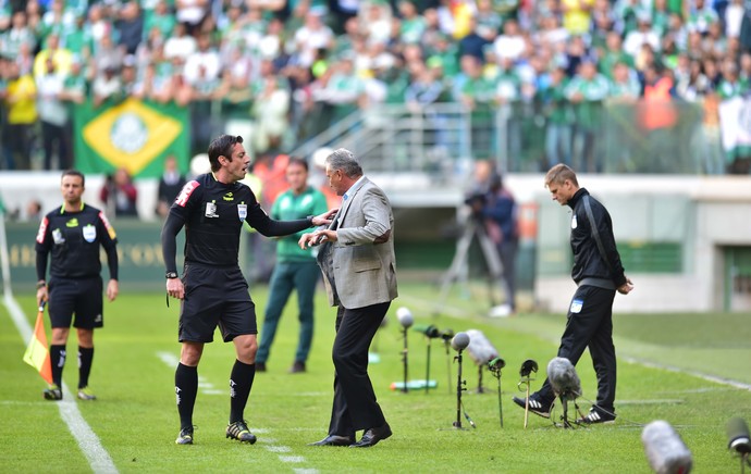 Corinthians sofre nova queda brusca em dérbi e mantém sina de jogos grandes