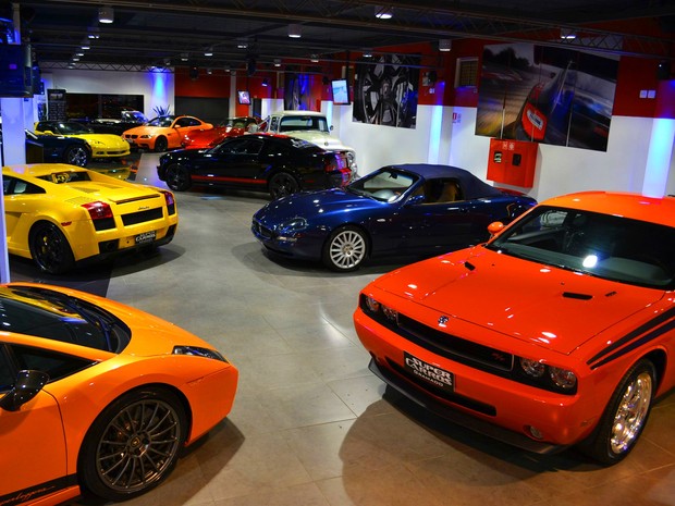 Público pode passear em carros como Ferrari e Lamborghini (Foto: Super Carros/Divulgação)