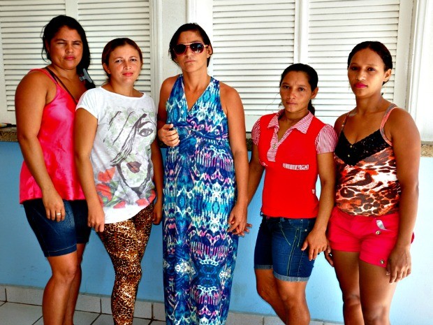 Mães alegam que filhos sofrem intimidações da professora  (Foto: Vanísia Nery/ G1)