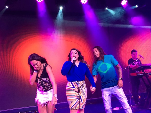 Judoca Rafaela Silva com a namorada, Thamara Cezar, em show de Preta Gil no Rio (Foto: Divulgação) Judoca Rafaela Silva com a namorada, Thamara Cezar, em show de Preta Gil no Rio (Foto: Divulgação)