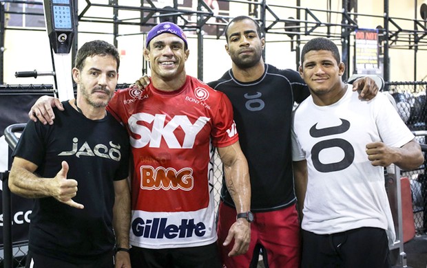 Paulo Braga, Vitor Belfort, Cosmo Alexandre e Gilbert Durinho (Foto: Ryan Loco)