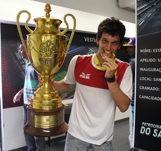 Lucas quer ser o mais jovem técnico do Brasil a dirigir uma equipe profissional (Foto: Divulgação/Osasco Audax) Lucas quer ser o mais jovem técnico do Brasil a dirigir uma equipe profissional (Foto: Divulgação/Osasco Audax)