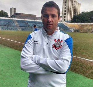 Osmar Loss, técnico do sub-20 do Corinthians (Foto: Tossiro Neto)