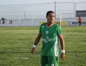 Fernando Gaúcho, atacante do Alecrim (Foto: Augusto Gomes)