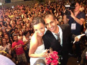 Casal vai passar a noite de núpcias em um hotel em São Conrado (Foto: Tassia Thum/G1)