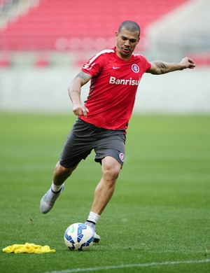 Vilaron aposta em Verdão ofensivo e Inter com medo de levar gols em casa