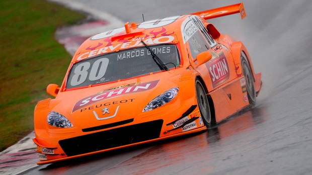 Marcos Gomes pole Cascavel Stock Car (Foto: Duda Bairros / Stock Car)
