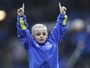 Everton faz do pequeno Bradley, que está com câncer, seu mascote mirim