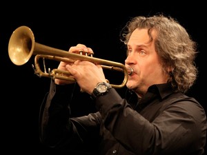 O trompetista russo de jazz Alex Sipiagin participa do festival  (Foto: Festival Vinho e Jazz/Divulgação)