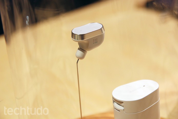 Xperia Ear é o novo fone de ouvido da Sony anunciado no MWC 2016 (Foto: Fabrício Vitorino/TechTudo)