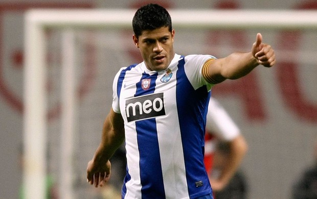 Hulk gol Porto (Foto: Reuters)