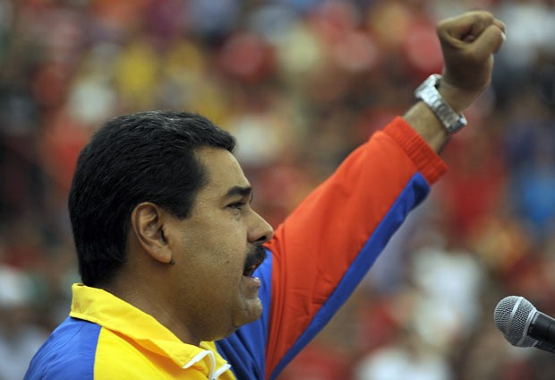 O presidente interino da Venezuela, Nicolás Maduro, faz campanha em Barinas neste sábado (30) (Foto: AFP)