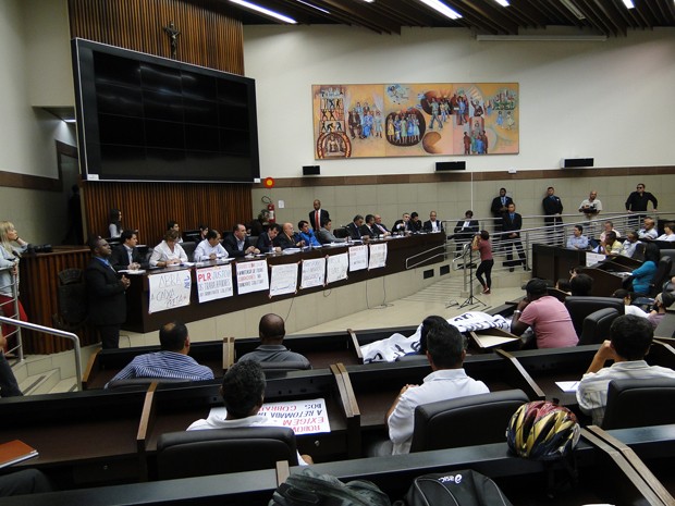 Audiência pública avaliou instauração de CPI do transporte público em BH. (Foto: Pedro Ângelo/G1)