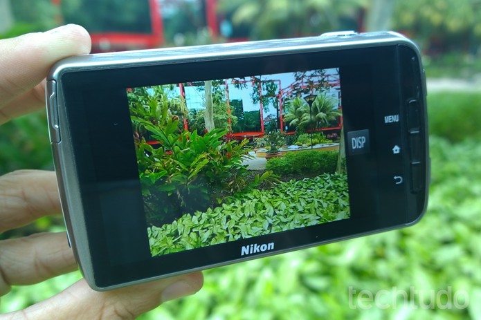 Câmera da Nikon Coolpix S810c não é a melhor, mas tem resultado satisfatório (Foto: Lucas Mendes/TechTudo) Câmera da Nikon Coolpix S810c não é a melhor, mas tem resultado satisfatório (Foto: Lucas Mendes/TechTudo)