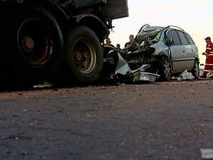 G Carona Morre E Motorista Fica Ferido Em Acidente Na Br No Es