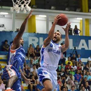 Rio Claro X Bauru - NBB 2014/2015 (Foto: Henrique Costa/Bauru Basket)