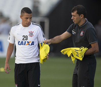 Timão empresta promessa da base para o Atlético-PR até o fim do ano