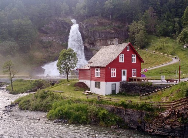 Você vai conhecer todo o charme da Noruega (Foto: Dulcinéia Novaes)