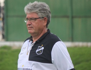 Geninho, técnico do ABC (Foto: Andrei Torres/ABC FC/Divulgação)