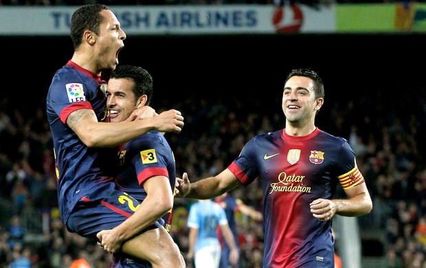 Adriano comemora gol do Barcelona contra o Celta (Foto: Reuters)