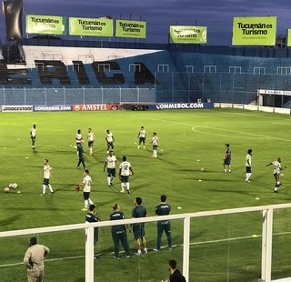 Na Argentina, Palmeiras faz treino de reconhecimento de campo