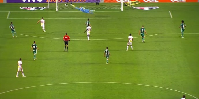 Prass, Muralha e Magrão disputam defesa mais bonita da 4ª rodada