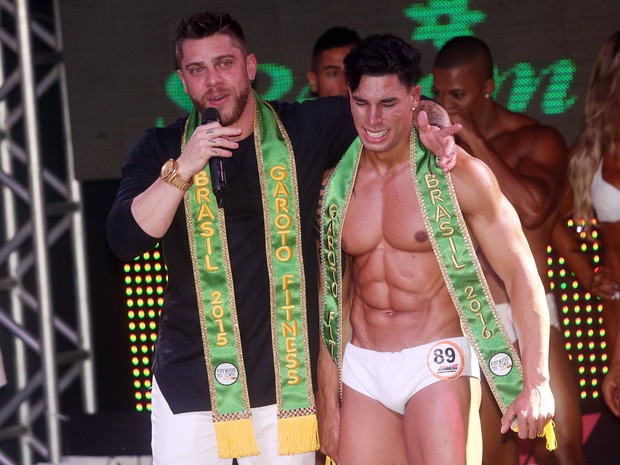 Kaio Ferlete, vencedor do concurso Garoto Fitness, em prêmio em São Paulo (Foto: Iwi Onodera/ EGO)
