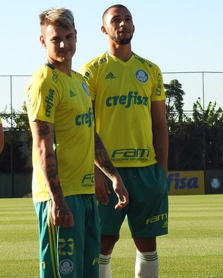 Thiago Santos Vitor Hugo Roger Guedes Palmeiras (Foto: Rodrigo Faber) Thiago Santos Vitor Hugo Roger Guedes Palmeiras (Foto: Rodrigo Faber)