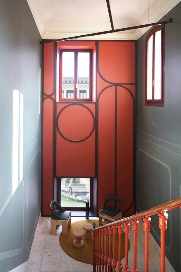 Apartamento do século 19 ganha décor inspirado na atmosfera de Veneza (Foto: Carola Ripamonti/Divulgação)