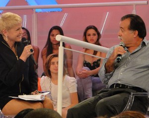 Tony Ramos se emociona com interpretação de Sandy (Foto: TV Xuxa / TV Globo)