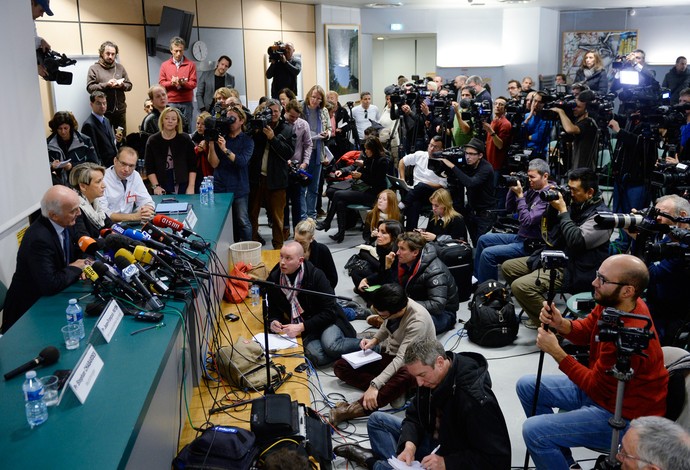 Michael Schumacher hospital coletiva (Foto: AFP)