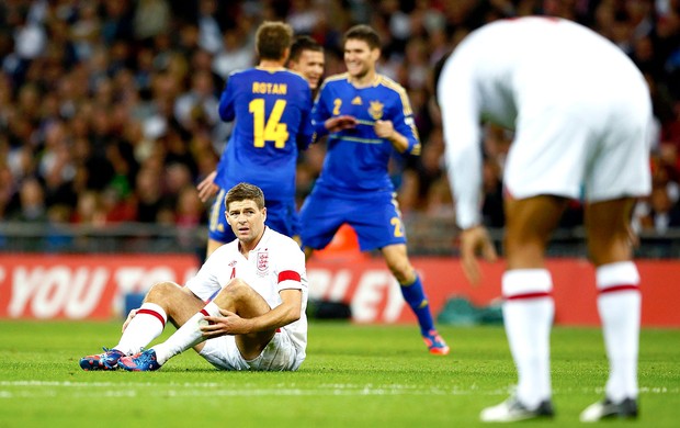 Steven Gerrard, Inglaterra x Ucrânia (Foto: Agência Reuters)