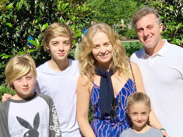 Angélica, Luciana Huck e filhos de férias (Foto: Reprodução/ Instagram) Angélica, Luciana Huck e filhos de férias (Foto: Reprodução/ Instagram)
