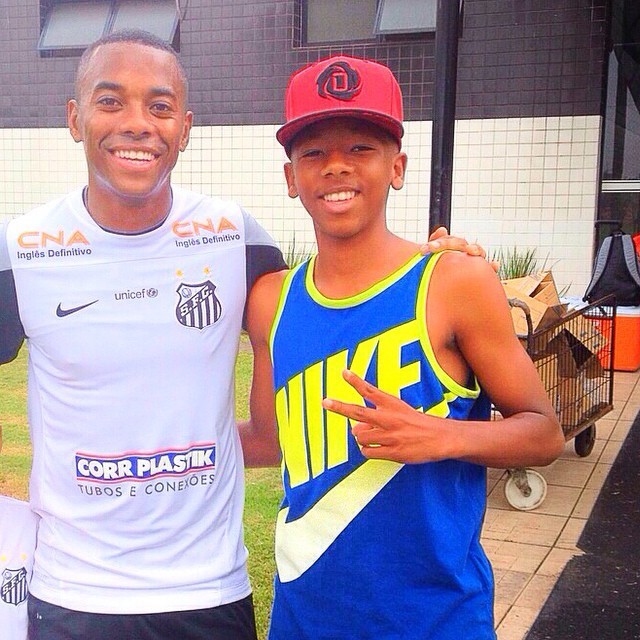 Nicolas e Robinho (Foto: Reprodução/Facebook) Nicolas e Robinho (Foto: Reprodução/Facebook)