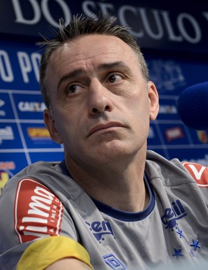 Paulo Bento, técnico do Cruzeiro (Foto: Washington Alves / Lightpress)