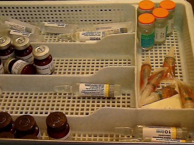 Vacinação contra a febre amarela (Foto: Reprodução/RBS TV)