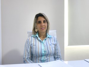 Fernanda Nassar explica cuidados necessários durante o verão (Foto: Rodrigo Martins/ G1) Fernanda Nassar explica cuidados necessários durante o verão (Foto: Rodrigo Martins/ G1)