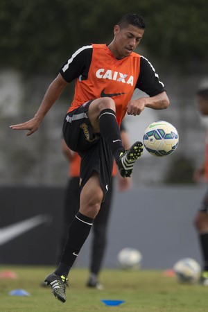 Corinthians planeja nova conversa com Ralf e tenta evitar nova novela