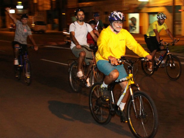 Segundo a prefeitura, em 2012, mais de 250 ciclistas participaram de cada etapa do Pedala Curitiba (Foto: Guilherme Dala Barba / SMELJ / Arquivo)