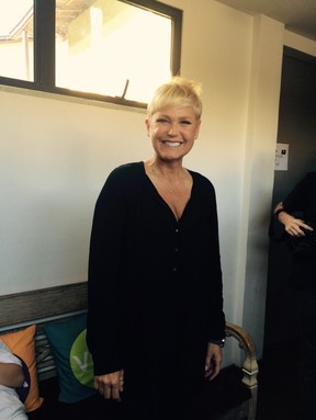Xuxa nos bastidores do Globo de Ouro (Foto: Luciana Tecidio / EGO)