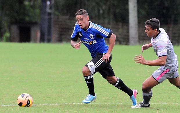 Carlos Eduardo Flamengo jogo treino São Cristovão (Foto: Alexandre Vidal/Fla Imagem)