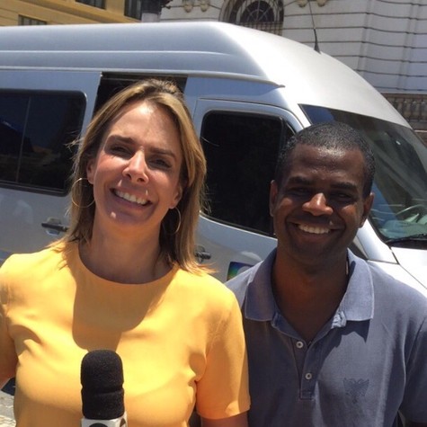 Flavia januzzi com Petrinho da Serrinha (Foto: Divulgação)