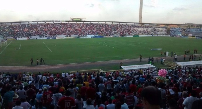Estádio Albertão, Teresina (Foto: Luiz Cláudio Alba / CBN Ribeirão)