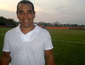 Zinho, diretor técnico do Nova Iguaçu (Foto: Rodrigo Sirico/Globoesporte.com)