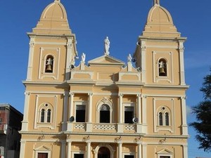 Igreja de Nazaré da Mata que foi arrombada (Foto: Divulgação/ Bombeiros PE)