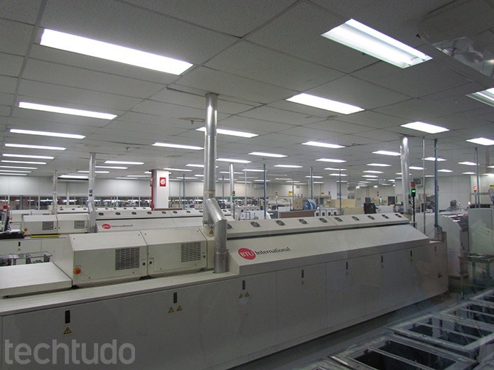 A etapa inicial de produção é feita inteiramente por máquinas ( (Foto: TechTudo/Paulo Alves)