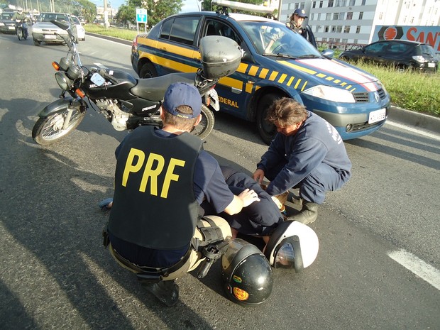 Para PRF, número de acidentes com motos são "alarmantes" (Foto: PRF SC/Divulgação)