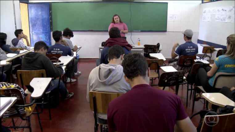 Resultado de imagem para EDUCAÇÃO PÚBLICA HÁ 5 HORAS MEC quer ampliar carga horária do ensino fundamental