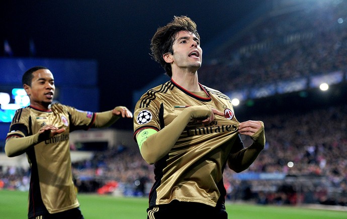 Kaká comemora gol do Milan contra o Atletico de Madrid (Foto: Getty Images)